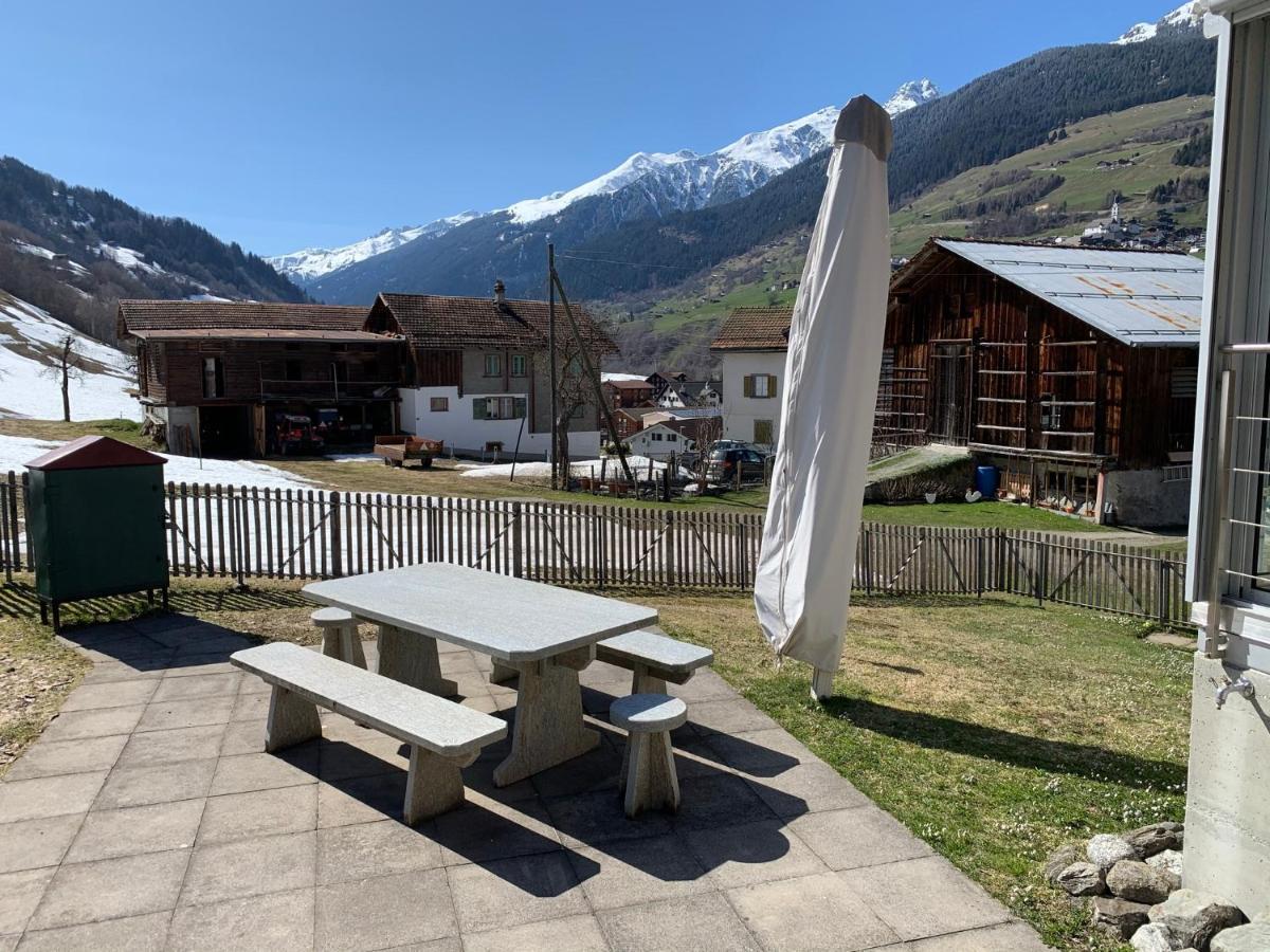 Casa Steilalva - Grosszuegiges Chalet Fuer Erholsamen Familienurlaub Surrein Luaran gambar