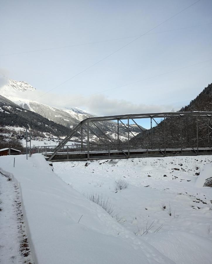 Casa Steilalva - Grosszuegiges Chalet Fuer Erholsamen Familienurlaub Surrein Luaran gambar