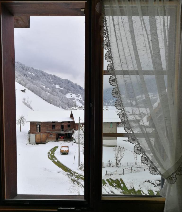 Casa Steilalva - Grosszuegiges Chalet Fuer Erholsamen Familienurlaub Surrein Luaran gambar